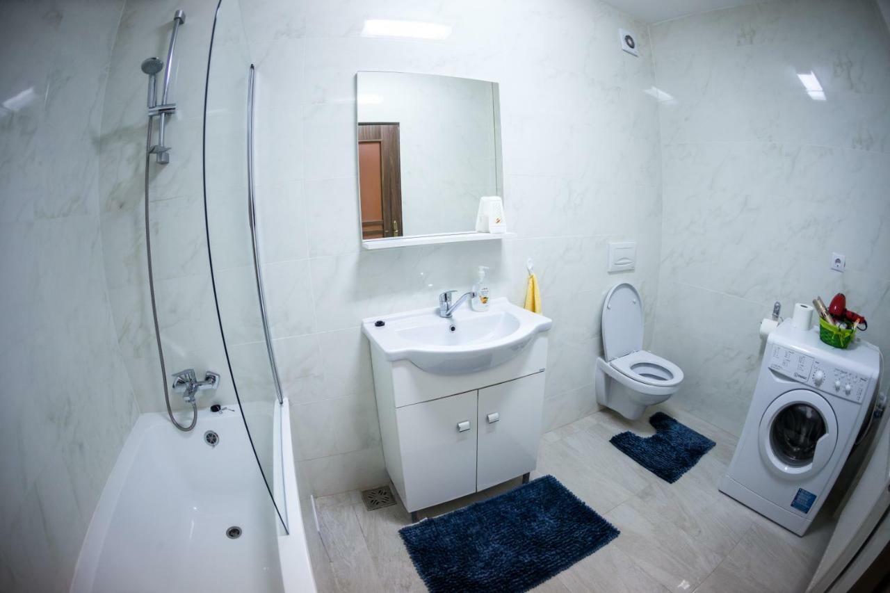Travel Homzzz Apartments Târgu-Mureş Eksteriør bilde