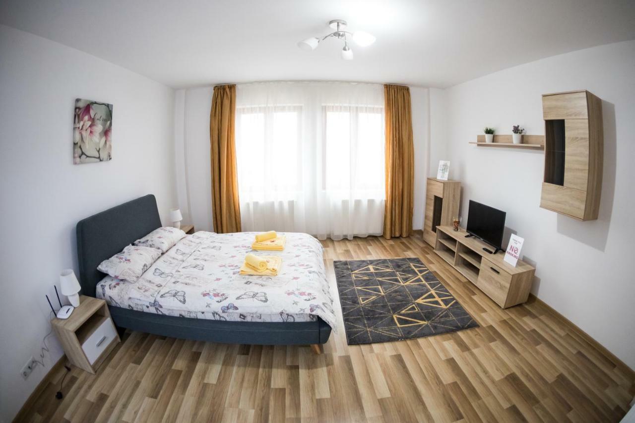 Travel Homzzz Apartments Târgu-Mureş Eksteriør bilde
